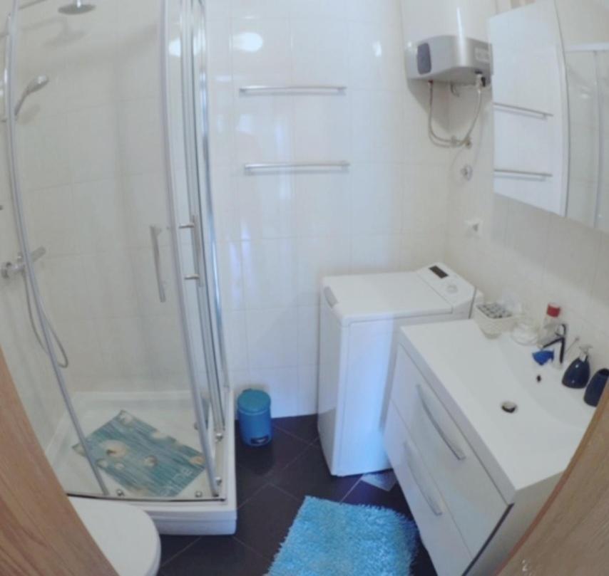 The Happy Apartman