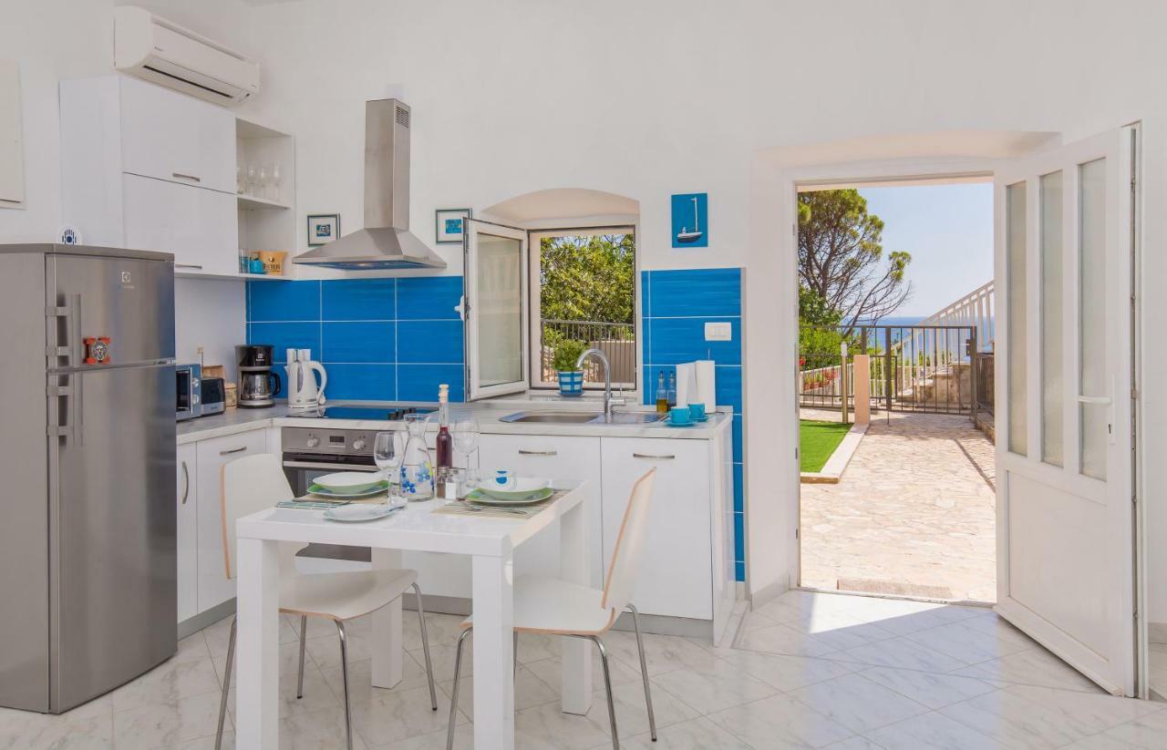 Apartman The Happy