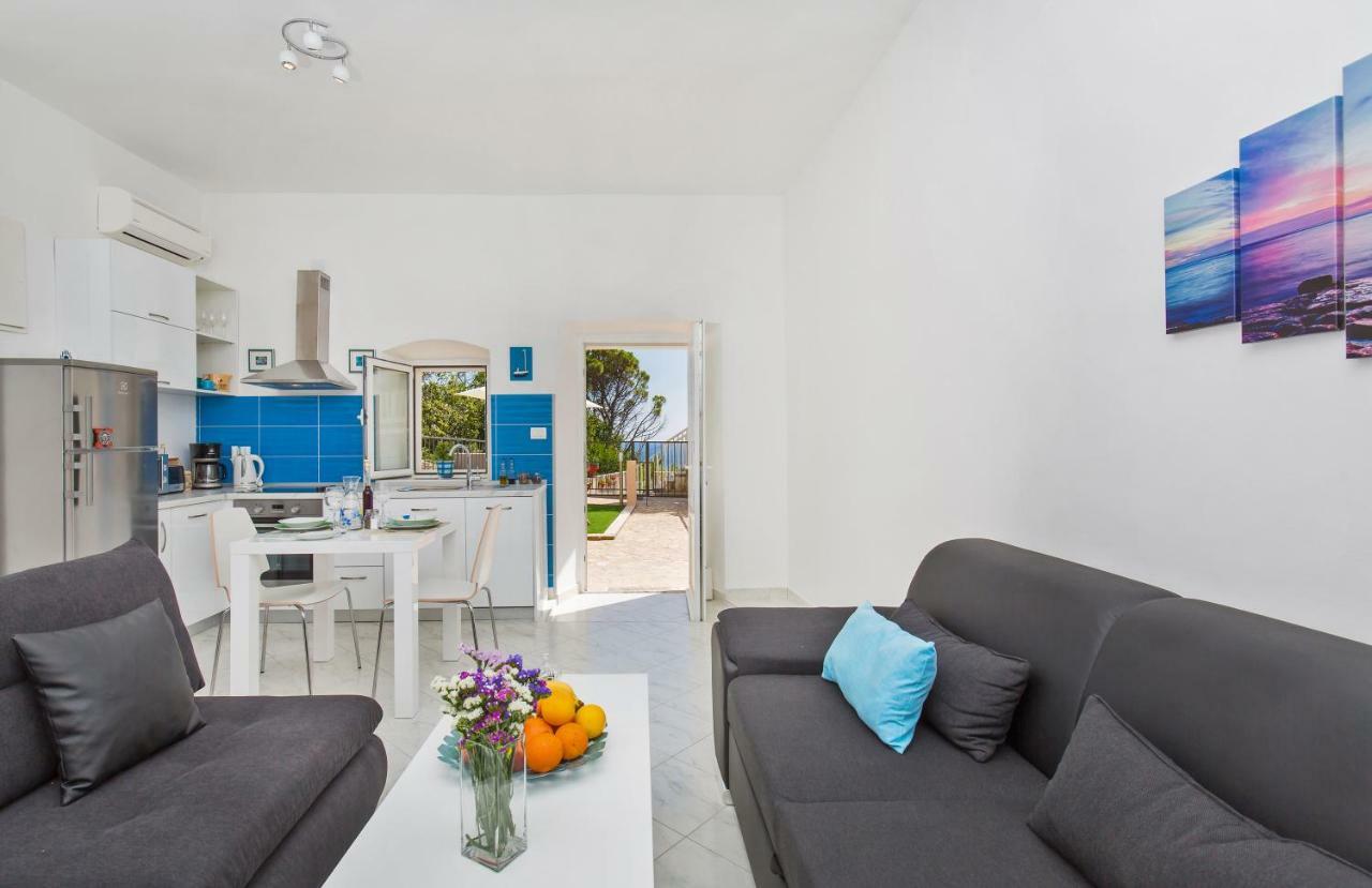 Apartman The Happy